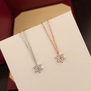 Flash Diamond Hexawn Star Necklace Cartis Electric Gold Plating Process Högklassig europeisk och amerikansk INS Inlagd diamantklubbkedja Cuff Pendant Halsband