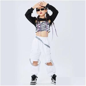 Scenkläder 2023 Jazz Dance Performance Costumes For Kids Black Crop Tops Loose White Pants Passar Girls Hip Hop Clothes DQS8212 Drop Del Dhujg