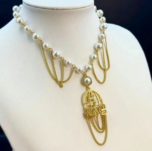 20Style Luxury Retro Designer Halsband Kvinnor Fashion Sweater Chain Halsband Party Jewelry Wedding Charms Halsband