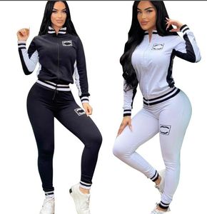 Kadınların izleri baskılı ince tasarımcı iki parçalı yeni hırka ceket kapüşmeli cc desen kazak pantolonlar spor giyim gündelik bayan spor koşu takım elbise