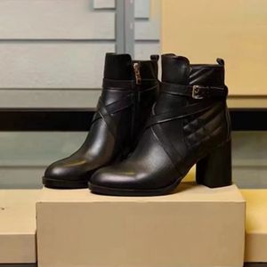 Botas de grife 2023 botas zip inverno botas xadrez senhoras clássico preto sapatos martens verificado couro chelsea botas nova coleção