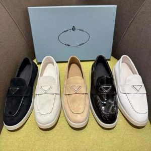 LuxurysカジュアルシューズEspadrilles夏のデザイナーレディースフラットビーチハーフスリッパファッション男性女性ローファー漁師キャンバスシューズ