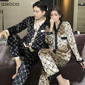 Women's Sleep Lounge QSROCIO Women's Pajamas Set Velvet Sleepwear Moon Print Casual Homewear Men Nightwear Luxury Couple Pyjamas Femme P230408