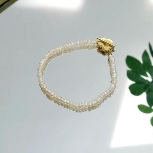 Strand Lii Ji Boho Pearl Armband Titanium Steel 18K Guldpläterad blommeslås 17cm sötvatten kvinnor smycken