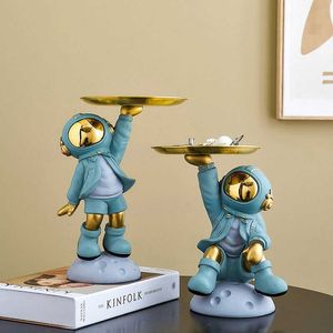 Oggetti decorativi Figurine Astronauta Scultura in resina Decorazione domestica Soggiorno Camera da letto Contenitore Vassoio di metallo Statua Opera d'arte fatta a mano Y23