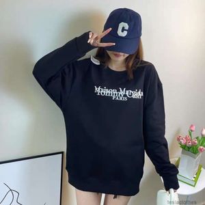 Designer Hoodie Men's Sweatshirts Fashion Streetwear Margiela Co Br ed Cut Out Outer Label Embroidery Letter Mm6 Loose Couple Round Neck Sweater