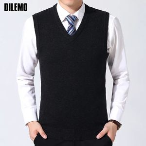 Gilet da uomo 2023 marchio di moda maglione uomo pullover gilet slim fit maglioni maglieria senza maniche inverno stile coreano abbigliamento casual uomo 231117