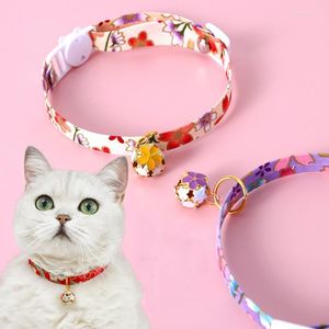 Hundehalsbänder 1 Stück verstellbares Kätzchen Cartoon Halsband Mode Plaid Sicherheitsschnalle Halskette Nylon Katze Glocken Anhänger Haustierzubehör