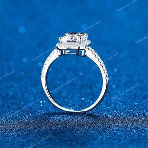 Anel de noivado de moissanite com corte radiante certificado 1CT 2CT Incolor VVS Proposta de diamante Anéis de prata esterlina Weddig Band presentes joias finasAnéis joias