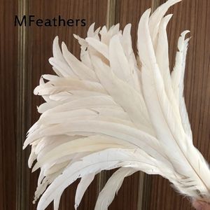 Diğer Etkinlik Partisi Malzemeleri Toptan 100 PCS Çiğ Beyaz Kapalı Horoz Tavuk Feathers Uzunluk 25 30cm Horoz Tails Süslemeler 231116