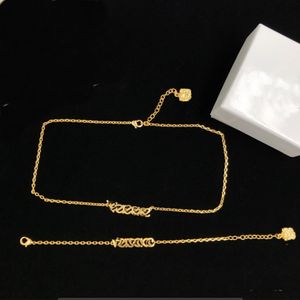 Designer Vintage Letter Medusa Necklace Bracelet Banshee Fine Chain Temperament Personality Simple Jewelry Gifts X2Y01