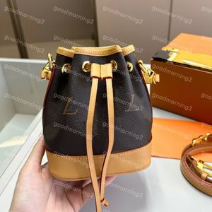 NANO NOE Bucket Bags Mini Bolsas De Luxo Designer Lidar Com Ombro Crossbody Bag Meninas Bolsa Carteira Luxo Designers Mulheres Cordão Monogramas Mochila