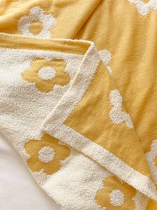 shawl blanket Nordic style Korean soft glutinous knit skin friendly small yellow flower blanket, office nap sofa blanket