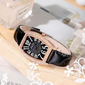 Wristwatches Light Luxury Watch For Women Elegant Star Sky Rhinestone Casual Small Square Free Shiping Relogio Feminino