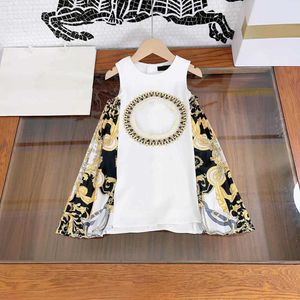 23SS Girls Dress Drincess Dress детская дизайнерская одежда круглой шею сплайсинговой юбка для пирожки для печати