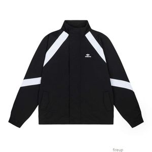 Designer Jackets Mens Casual Coats Ytterkläder Vi mode Br 11Done Autumn New Brodery Letter Splice White Stripe Charge Coat Men's Women's Leisure Sports