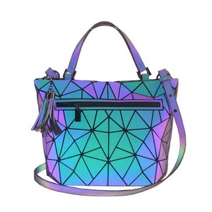 Sacos de noite Tote Bag Mulheres Geométrica Tassel Top Handle Bags Grande Capacidade Bolsa Luminosa Ombro Sacos Holográfico Messenger Bag 231117