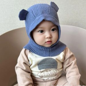 Kapaklar şapkalar bebek eşarp şapkaları sonbahar kış tığ işi yumuşak bebek kızlar erkekler beanie kapak düz renkli çocuklar örgü sıcak kulak koruma kaput şapkalar 231115