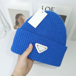 Designer Knit Woolen Cuffed Beanie Skull Caps and Hats For Mens Womens Unisex Fashion Luxury Winter Spring Hösten Autumn Plain Bonhets Casual Solid Dome Beanies Blue