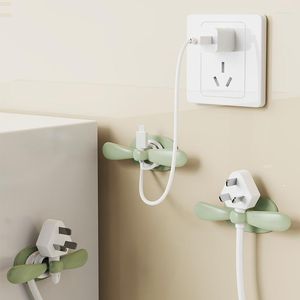 Ganci Ins Punch Free Plug Wire Organizer Rack Wall Cable Holder Winder Cord Manager Morsetto fisso Fissatore per macchina da caffè