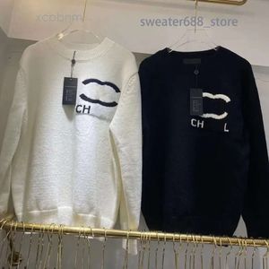 Kanal CC Paris Designer Long Sweater Women Sweaters broderi tröja Stickad klassisk stickad höstvinter Vinter Keep Warm Jumpers Design Pullover