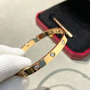 Gold Bracelet Diamond Bracelet Designer Mens and Womens Arms 18K High Quality Bracelet Mens Fashion Bracelet Jewelry