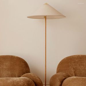 Lampy stołowe lampa podłogowa sofa po stronie dekoracyjnej bambusowej kapelusz cichy wiatr