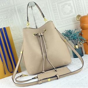 2023 Classic Tote Old Flower Shoulder Bag Designer Luxury Hand-held Messenger Bags Large Volume Fashion Casual Sports Travel Bag DXB30003