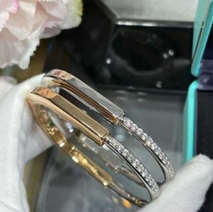 バングルラグジュアリーロックブレスレットデザイナーラブラブバングルcjewelerシルバーローズゴールドチタンスチールジュエリーメンズバングルはフェードしないアレルギーウェディング23