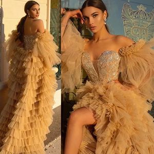 Chic High Low Prom Dresses Gold Tiered Tulle Pluffy A Line Special Occasion Gowns For Women Lace Appliques Sweetheart Off The Shoulder Long Sleeves Sexy Evening Dress