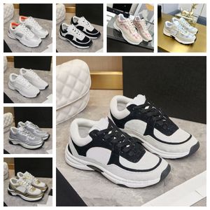 designer sneakers kalvskinn nylon reflekterande tyg mocka effekt vintage mocka läderskor svart lapptäcke fritid lyx kvinnors avslappnade plattform sneakers gratis