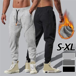 Mensbyxor Autumn Fleece Straight Byxor Män Fitness Jogging Sweatpants Lambool Winter Warm Casual Pant Male Solid Drawstring Bottoms 231116