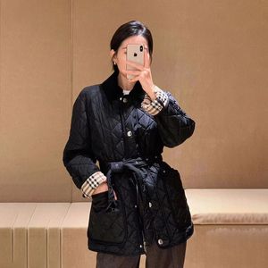 Designer Jacket for Women Luxury Fashion Belt Diamond Check Quilted Coat Winter Thick Outerwear