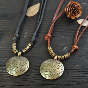 ペンダントネックレスNiuyitid Men For Men For Men For Vintage Pattern Aloy Male Jewelryのための本物のブラックブラウンレザーネックレスコード