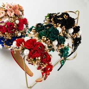 Fiori ricamati di lusso Fasce di perle Accessori per capelli alla moda per le donne Fascia per capelli con strass per feste alla moda