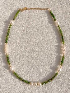 Подвесные ожерелья натуральная пресная вода Жемчужно зеленое натуральное каменное ожерелье Женское сладкое и прохладное дизайн роскошный жемчужный ожерелье Z0417