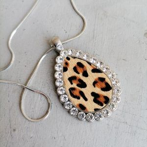 Zincirler Çapraz Sınır Metal Kolye At Horse Kahecesi Cowhide Rhinestone Kolye Bohem Basit Leopar İnek Zinciri