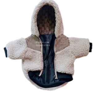 Designer Dog Clothes Brand Dog Abbigliamento inverno Pet Coat per cagnolini per cogni fredda plebero aroroso berbero per cucciolo per cucciolo con cappuccio con cappuccio con lettere classiche xxl A429