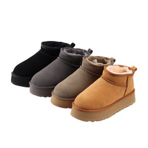 Tasarımcı Çocuklar Fleece Snow Boots Lüks Çocuklar Buzlu Deri Kalın Sole Kısa Önyükleme Kış Çocukları Sıcak Slip Soylu Ayak Bileği Botları S0772