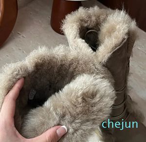 Winter New Oil Wax Lace Heel Letter Sign Classic Snow Boots Round Toe Thick Sole Non Slides Warm Ladies Brand Knight Boots