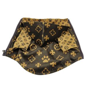 Abbigliamento per cani di marca Abbigliamento per cani di marca con classico motivo stampato a lettere Autunno Inverno Caldo cappotto con cappuccio in fibra acrilica per animali domestici per cani di piccola taglia Bulldog francese Rosso L A694