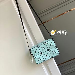 Nuova borsa piccola scatola quadrata Borse a tracolla singola con tracolla laser giapponese Sanzhai geometrica a rombo