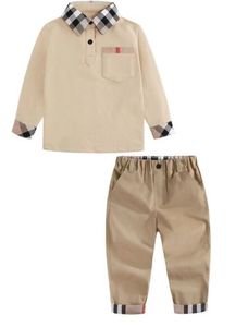 Conjunto de roupas infantis, camisa e calças marrons, designer de material de algodão, roupas de moda masculina por atacado, conjunto de roupas infantis