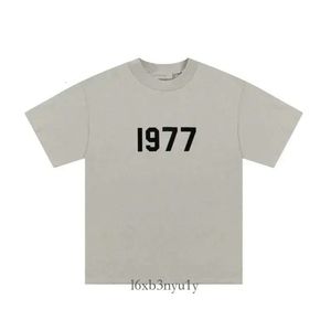 23SS新しいデザイナーポップファッションハイストリートコットンヒップホップカジュアルESS半袖Tシャツスウェットシャツ男性と女性のモノグラムパターン8136