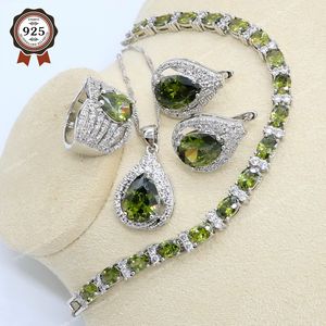 Ny Green Peridot Zircon Silver 925 smycken Set Women Armband örhängen Halsband Pendant Ring Birthday Present Fine JewelryJewelry Set Peridot smycken Kvinnor