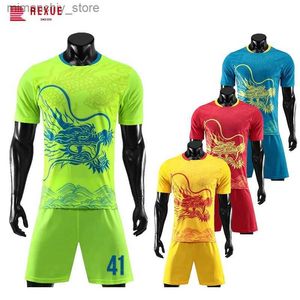 Collectable New in Men Football Jersey Sets Custom Blank Version Dragon Print Short Seve Team Club Soccer Match Training Uniform Outfit Q231118