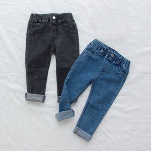 Overaller barn pojke flicka solid ren färg jeans mode baby koreansk stil barn s mager denim byxor faller höstbyxor 230417