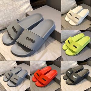 Designer Sandaler Mens Kvinnor som skriver Casual Red Grey Black White Blue Hoes Fashion Slide Gummi Slide Plat Platform Ladies Flip Flops Men Sandal Home Shoes