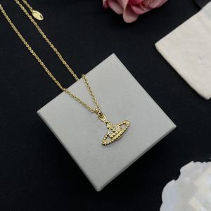 Fashion Designer Luxury Pendant Necklaces Brand Women Jewelry Saturn Chokers Metal Pearl Planet goldChain necklace cjeweler Trend For Woman ghrtgf