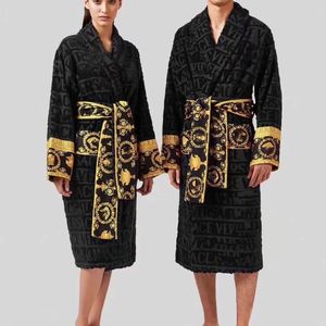 Bath Robe Designer Cardigan Lovers Longstyle Impressão européia Algodão brilhante Luxo casal de casal Bathrobe 2 Pars 23FW